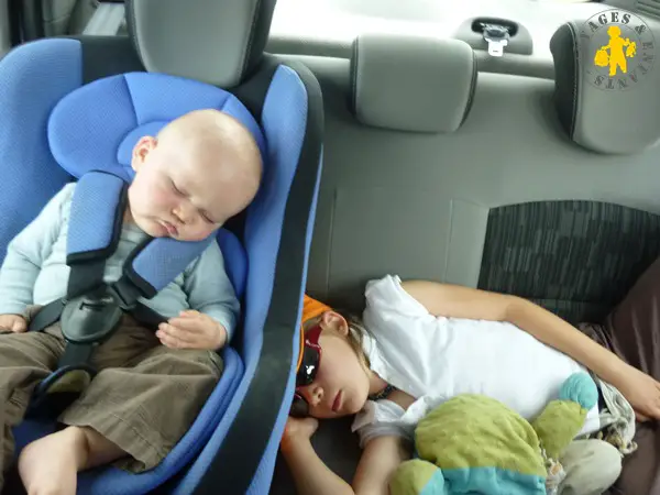 Voyage en voiture : comment occuper les enfants ?