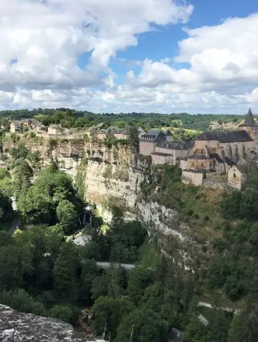 Bozouls: petit village de l'Aveyron