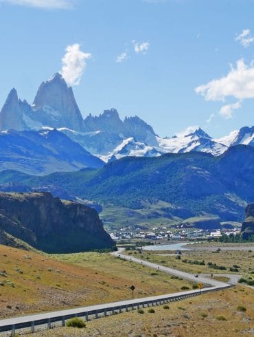 Argentine en famille transport en sac à dos