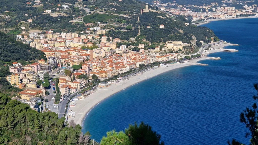 riviera di ponente en famille noli avec enfant